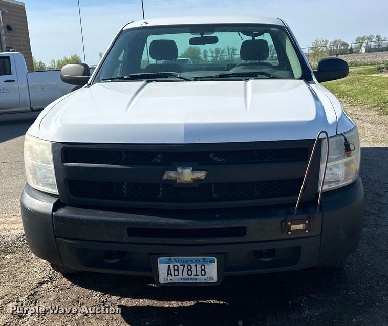 image for item LR9348 2010 Chevrolet Silverado 1500 pickup truck