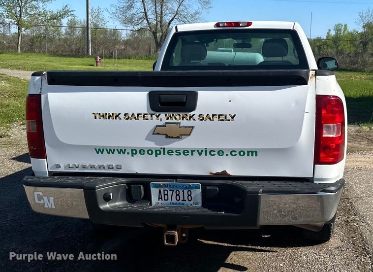 image for item LR9348 2010 Chevrolet Silverado 1500 pickup truck