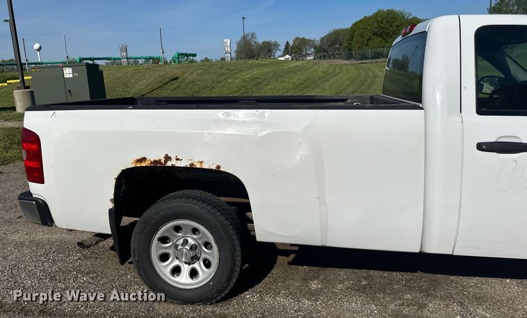 image for item LR9348 2010 Chevrolet Silverado 1500 pickup truck