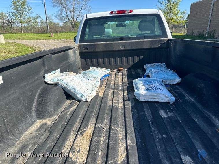 image for item LR9348 2010 Chevrolet Silverado 1500 pickup truck