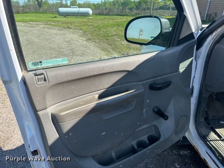 image for item LR9348 2010 Chevrolet Silverado 1500 pickup truck