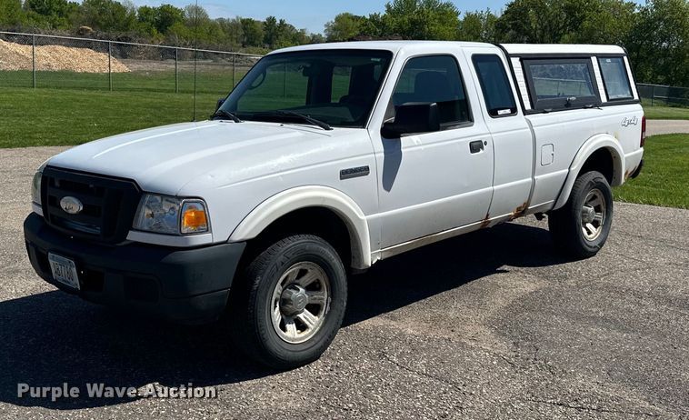 image for item LR9349 2006 Ford  Ranger SuperCab pickup truck