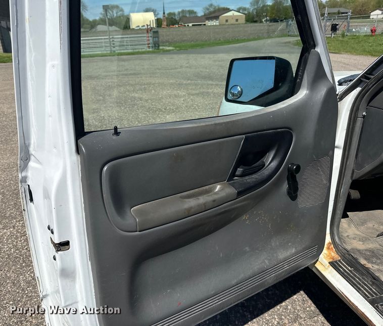 image for item LR9349 2006 Ford  Ranger SuperCab pickup truck