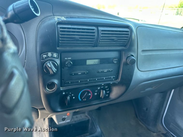 image for item LR9349 2006 Ford  Ranger SuperCab pickup truck