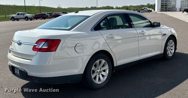 image for item LR9361 2012 Ford  Taurus 