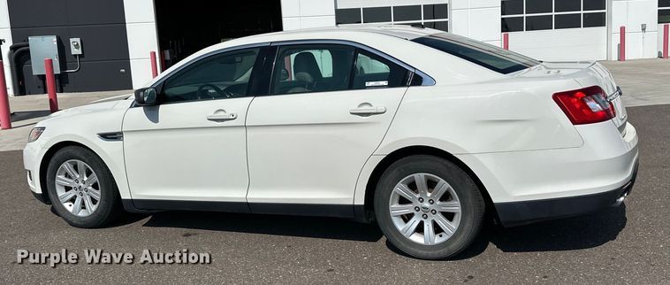 image for item LR9361 2012 Ford  Taurus 