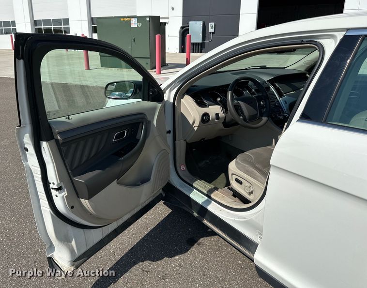 image for item LR9361 2012 Ford  Taurus 