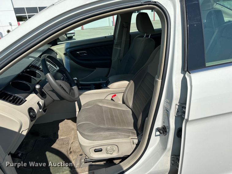 image for item LR9361 2012 Ford  Taurus 