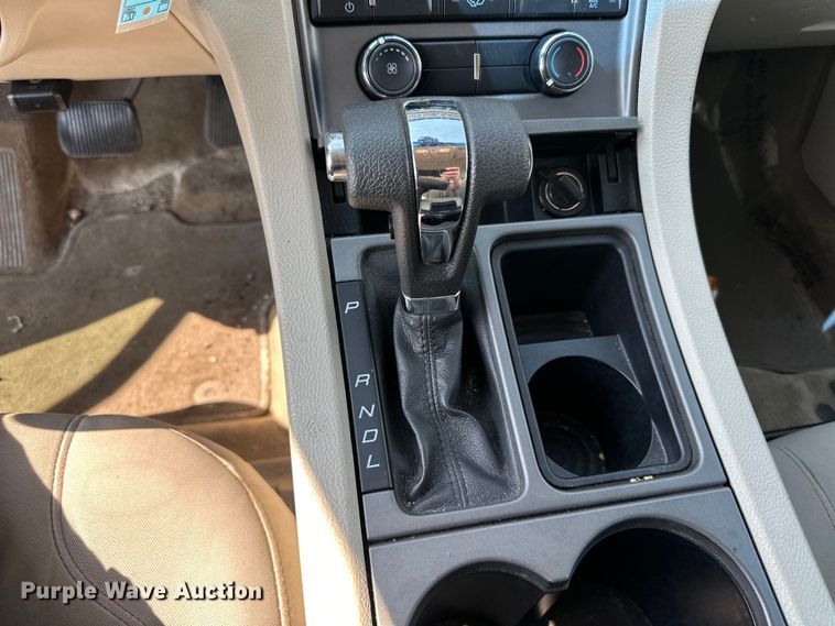 image for item LR9361 2012 Ford  Taurus 