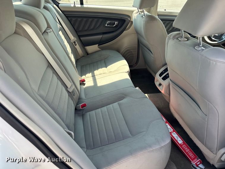 image for item LR9361 2012 Ford  Taurus 