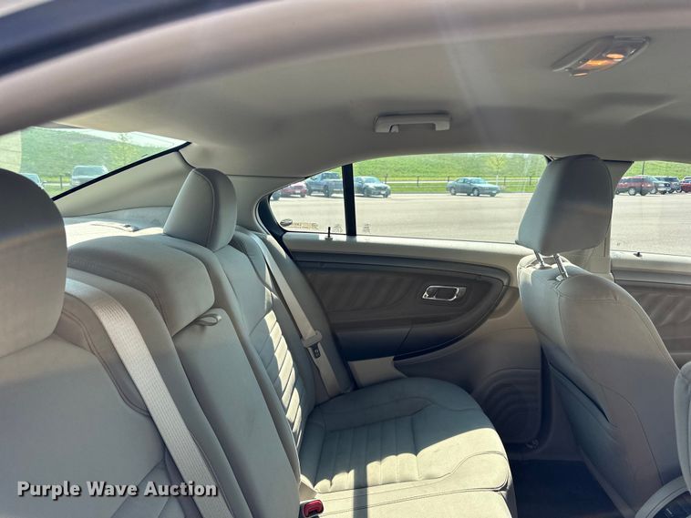 image for item LR9361 2012 Ford  Taurus 