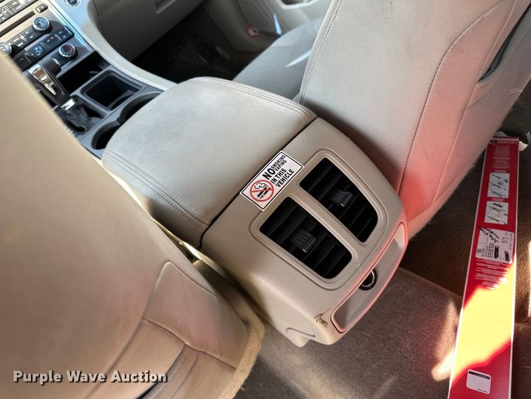 image for item LR9361 2012 Ford  Taurus 