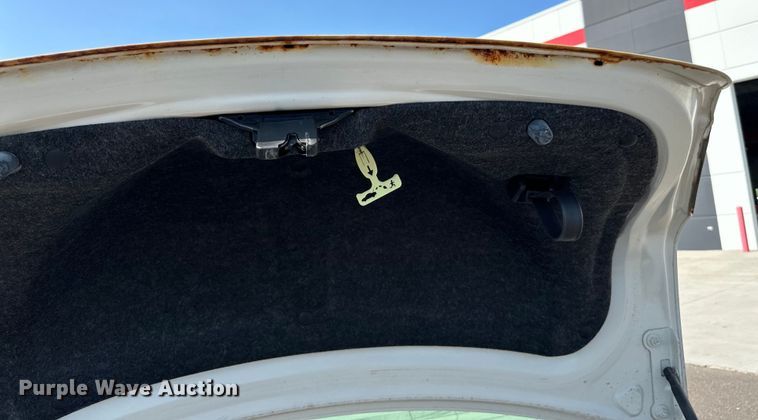 image for item LR9361 2012 Ford  Taurus 