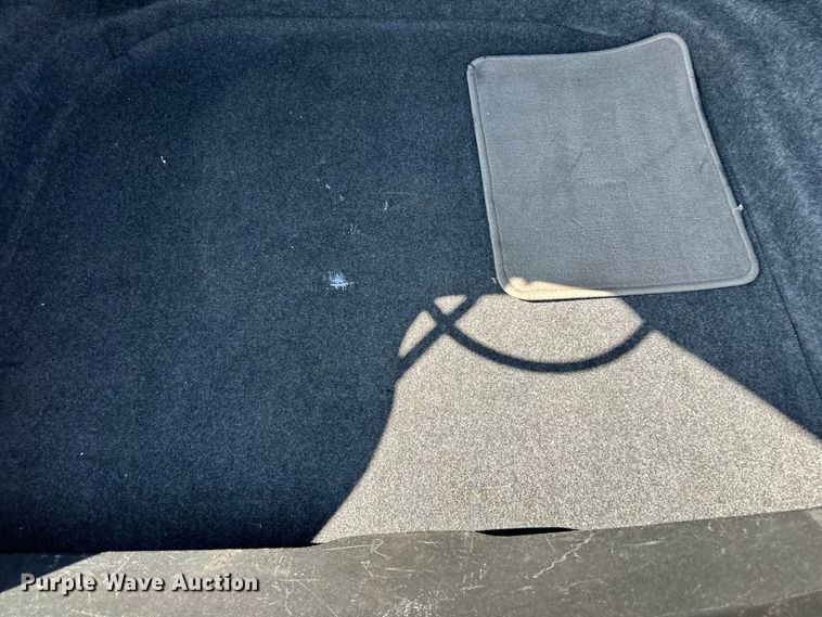 image for item LR9361 2012 Ford  Taurus 