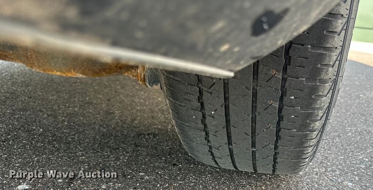 image for item LR9361 2012 Ford  Taurus 