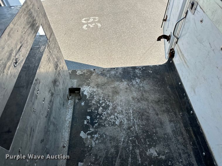 image for item LR9362 2008 Ford  F450 Super Duty fiber optic splicing truck