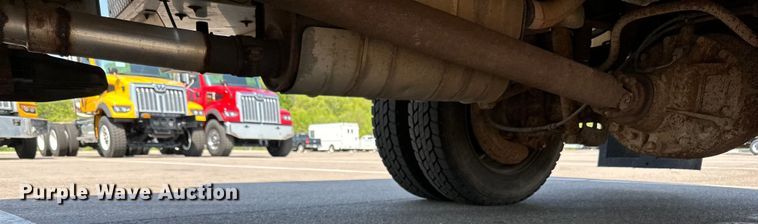 image for item LR9362 2008 Ford  F450 Super Duty fiber optic splicing truck