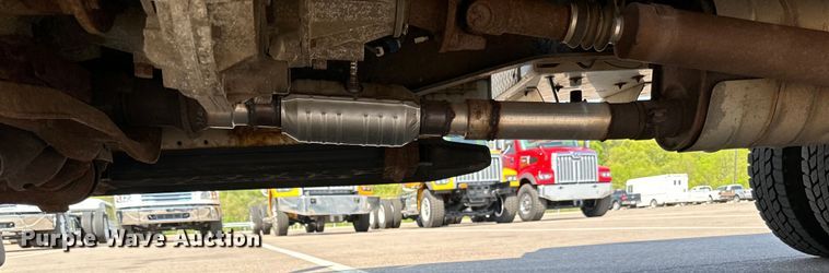 image for item LR9362 2008 Ford  F450 Super Duty fiber optic splicing truck