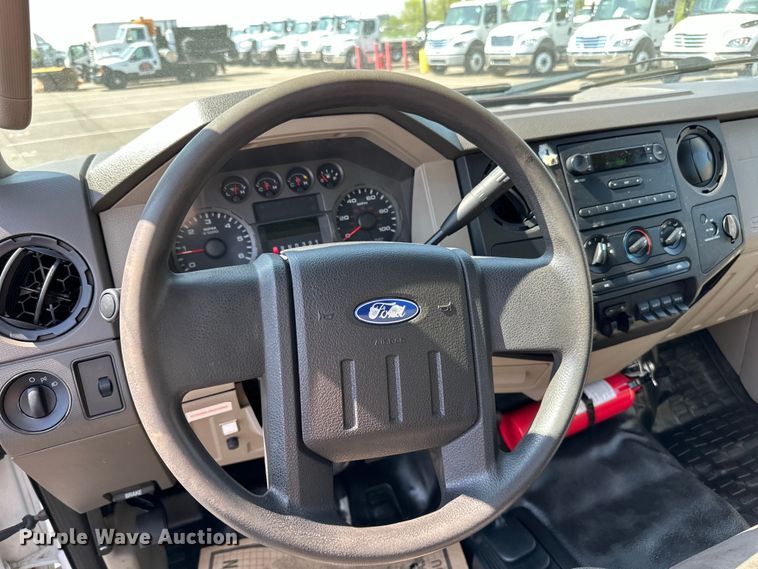 image for item LR9362 2008 Ford  F450 Super Duty fiber optic splicing truck