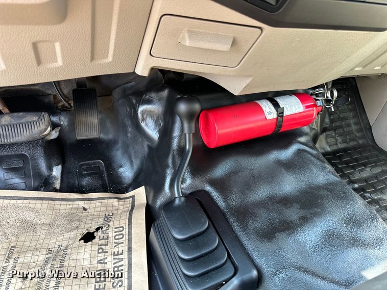 image for item LR9362 2008 Ford  F450 Super Duty fiber optic splicing truck