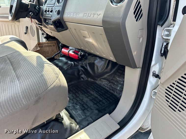 image for item LR9362 2008 Ford  F450 Super Duty fiber optic splicing truck