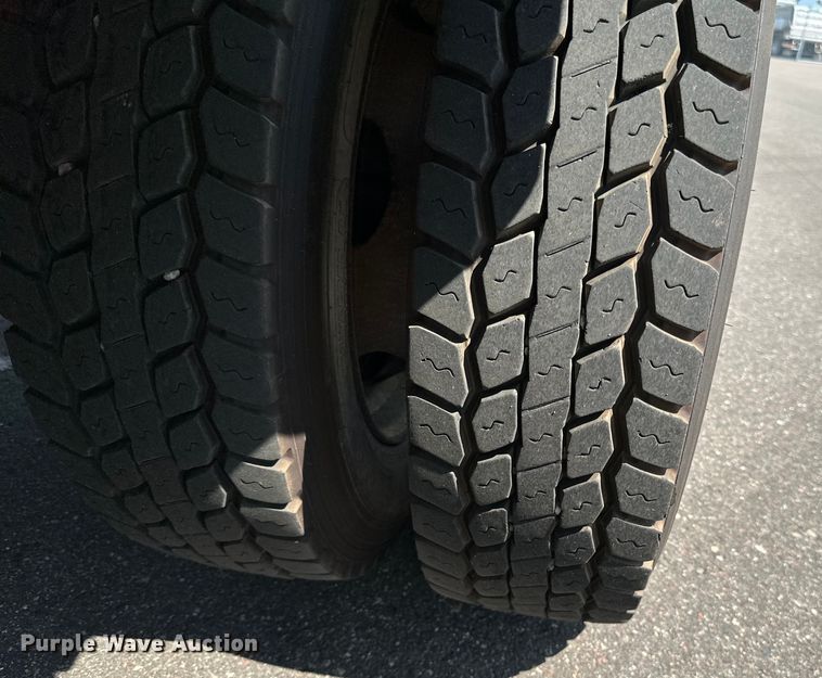 image for item LR9362 2008 Ford  F450 Super Duty fiber optic splicing truck