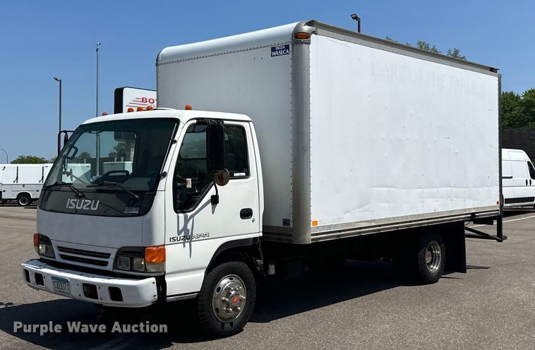 image for item LR9363 2004 Isuzu  NPR box truck