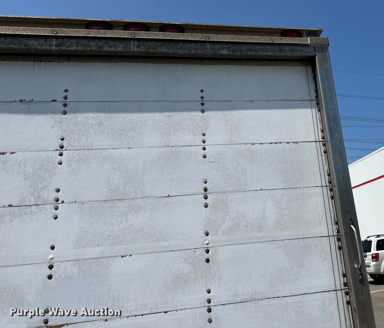 image for item LR9363 2004 Isuzu  NPR box truck