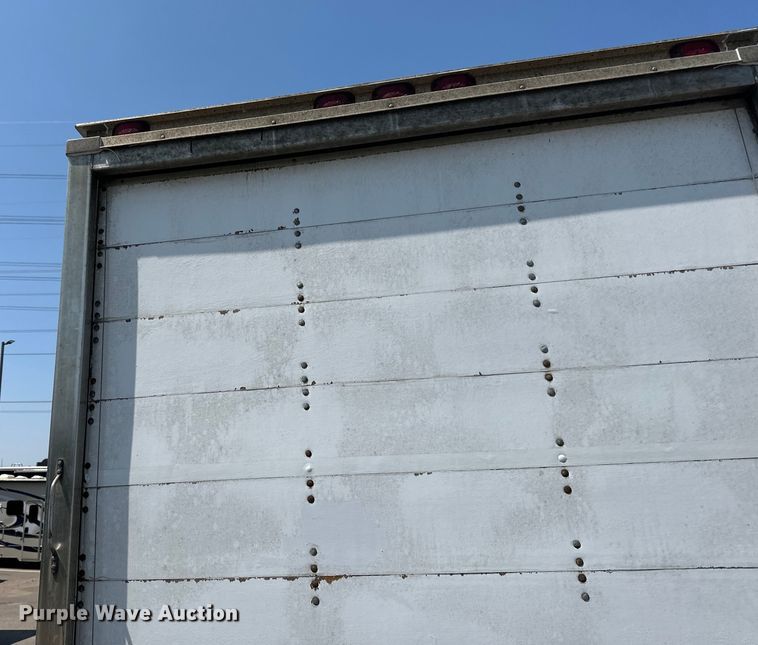 image for item LR9363 2004 Isuzu  NPR box truck