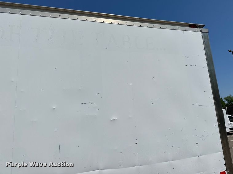 image for item LR9363 2004 Isuzu  NPR box truck