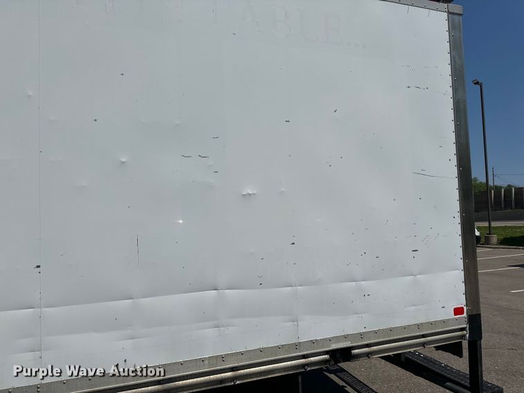 image for item LR9363 2004 Isuzu  NPR box truck