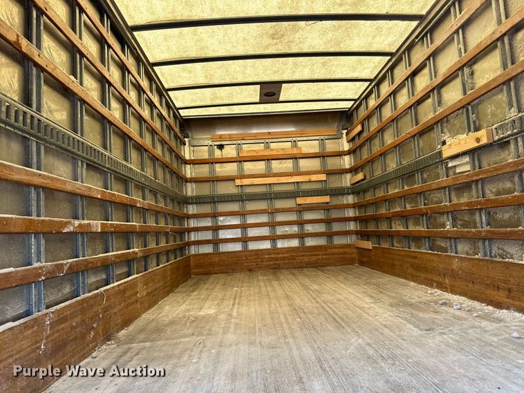 image for item LR9363 2004 Isuzu  NPR box truck