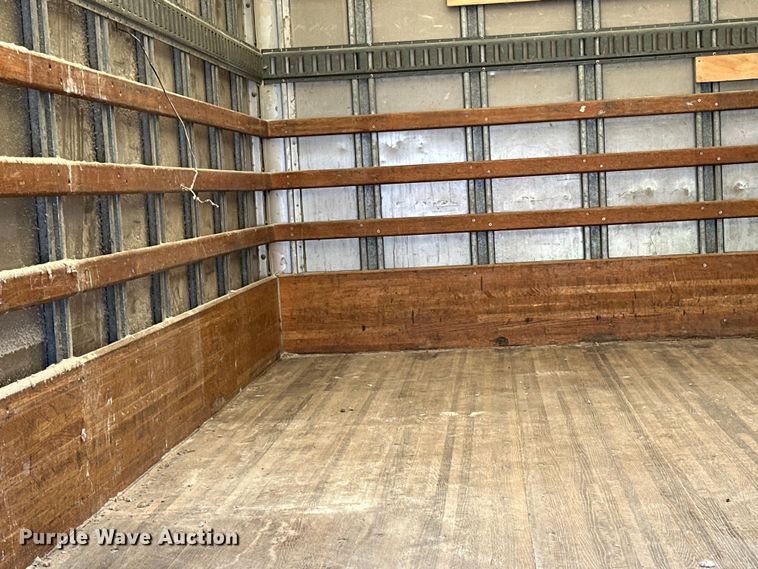 image for item LR9363 2004 Isuzu  NPR box truck