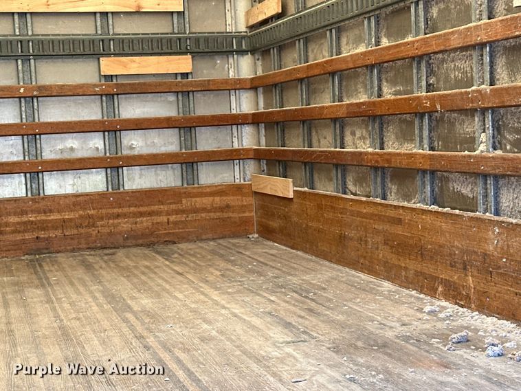 image for item LR9363 2004 Isuzu  NPR box truck