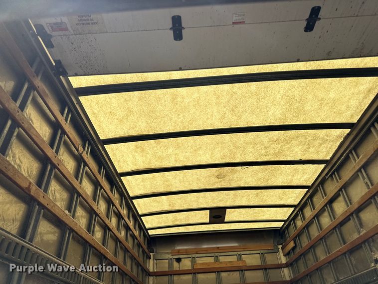 image for item LR9363 2004 Isuzu  NPR box truck