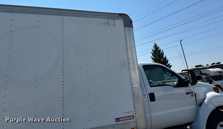 image for item LR9364 2015 Ford  F650 Super Duty box truck