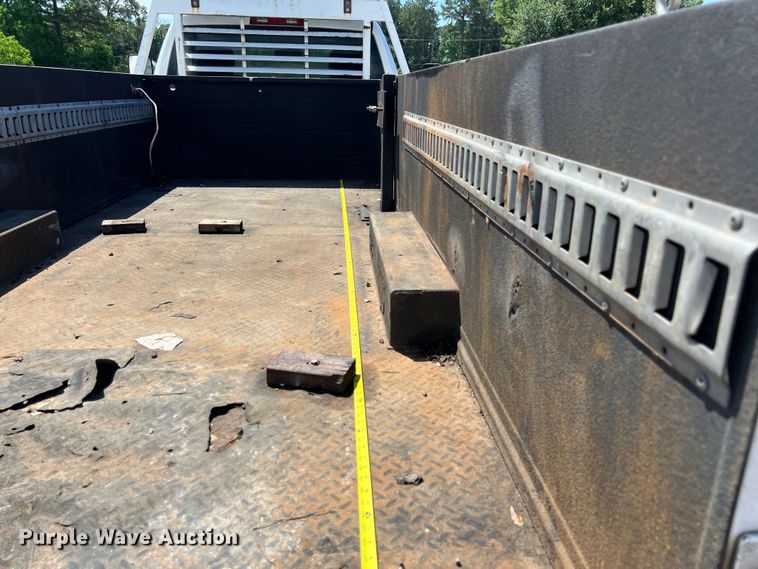 image for item LU9852 2012 Dodge Ram 4500 utility bed pickup truck