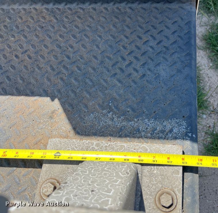 image for item LU9852 2012 Dodge Ram 4500 utility bed pickup truck