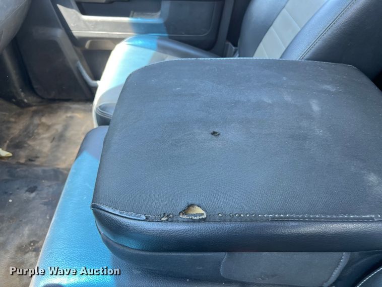 image for item LU9852 2012 Dodge Ram 4500 utility bed pickup truck