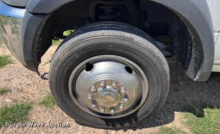 image for item LU9852 2012 Dodge Ram 4500 utility bed pickup truck