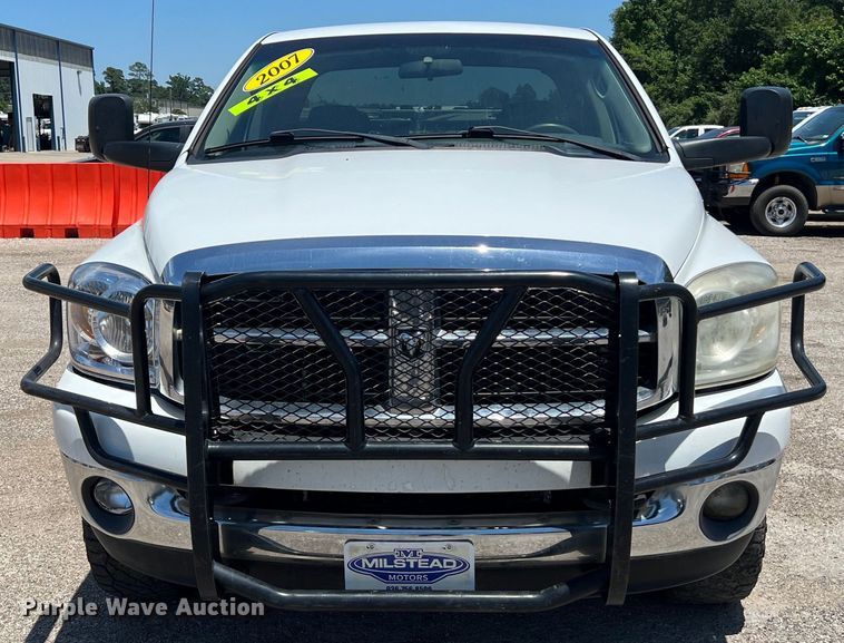 image for item LU9854 2007 Dodge Ram 2500HD Quad Cab utility bed pickup truck