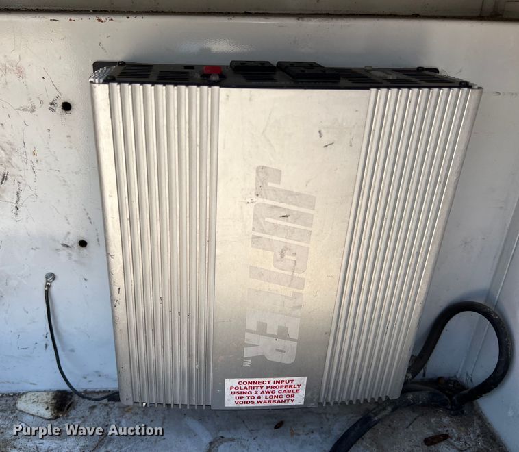 image for item LU9854 2007 Dodge Ram 2500HD Quad Cab utility bed pickup truck