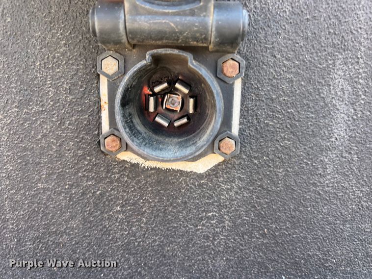 image for item LU9854 2007 Dodge Ram 2500HD Quad Cab utility bed pickup truck