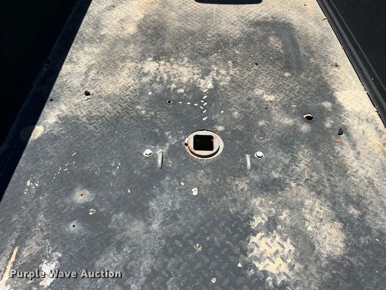 image for item LU9854 2007 Dodge Ram 2500HD Quad Cab utility bed pickup truck