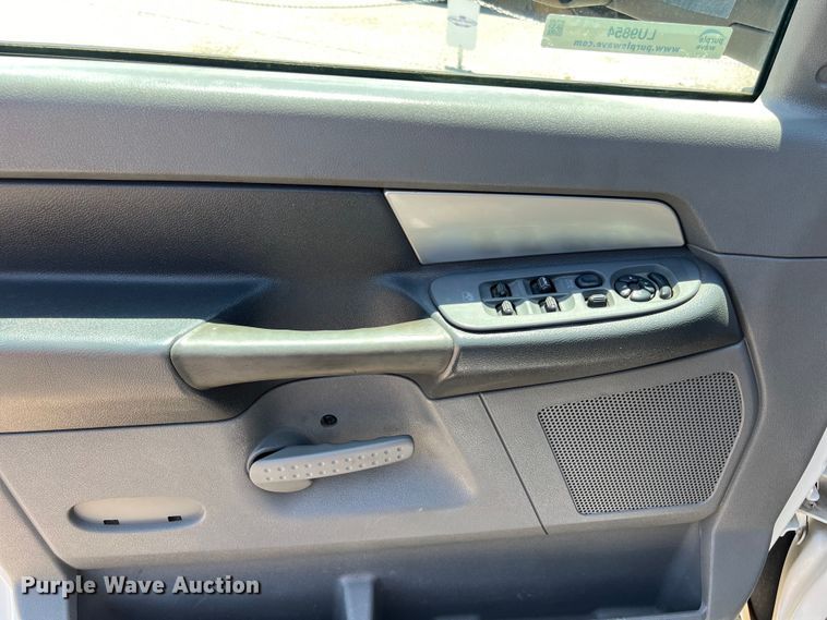 image for item LU9854 2007 Dodge Ram 2500HD Quad Cab utility bed pickup truck