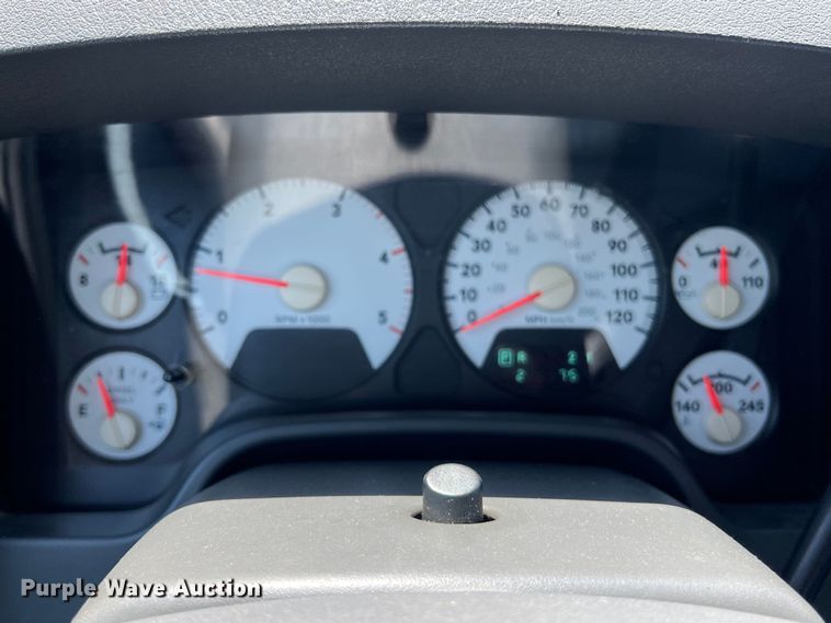 image for item LU9854 2007 Dodge Ram 2500HD Quad Cab utility bed pickup truck