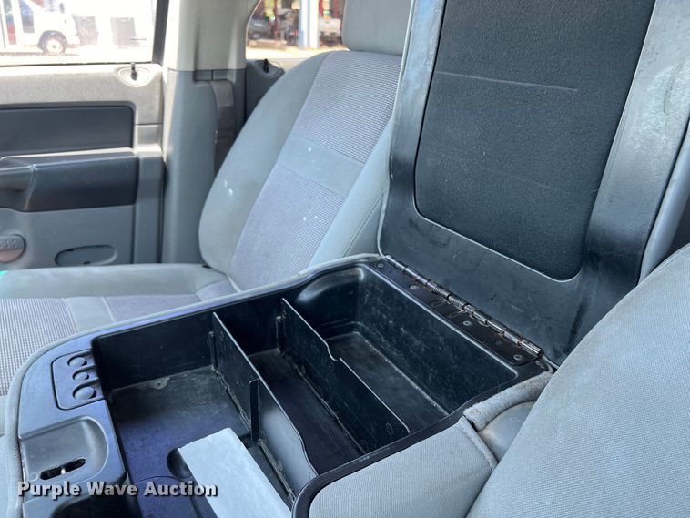 image for item LU9854 2007 Dodge Ram 2500HD Quad Cab utility bed pickup truck