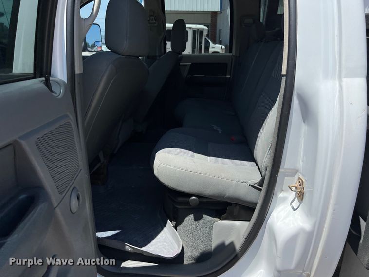 image for item LU9854 2007 Dodge Ram 2500HD Quad Cab utility bed pickup truck