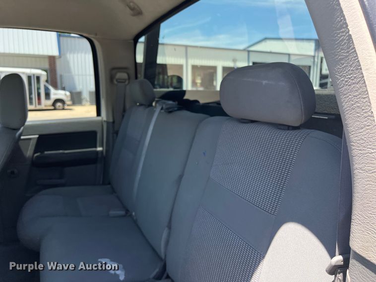 image for item LU9854 2007 Dodge Ram 2500HD Quad Cab utility bed pickup truck