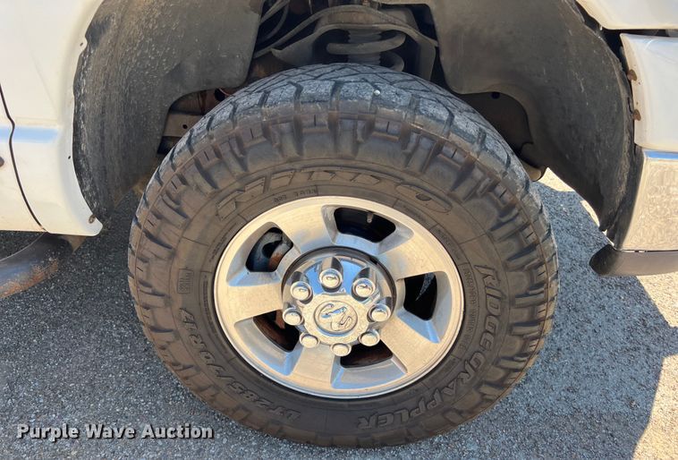 image for item LU9854 2007 Dodge Ram 2500HD Quad Cab utility bed pickup truck